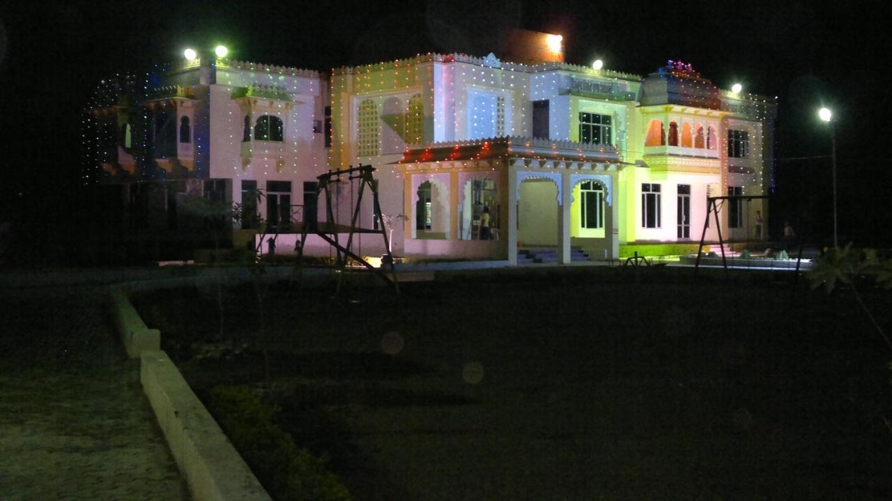 Chitrakoot Resorts Chittorgarh ภายนอก รูปภาพ