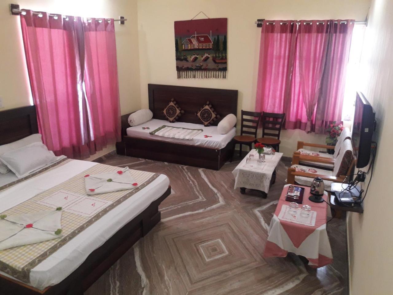 Chitrakoot Resorts Chittorgarh ภายนอก รูปภาพ