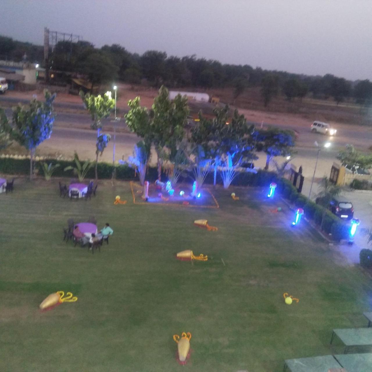Chitrakoot Resorts Chittorgarh ภายนอก รูปภาพ